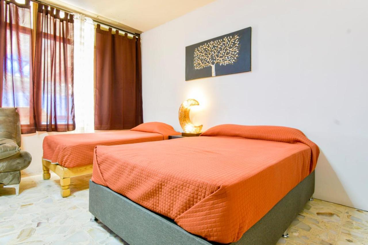 Hostal Premium En Guadalajara Centro Con Alberca Ξενοδοχείο Εξωτερικό φωτογραφία