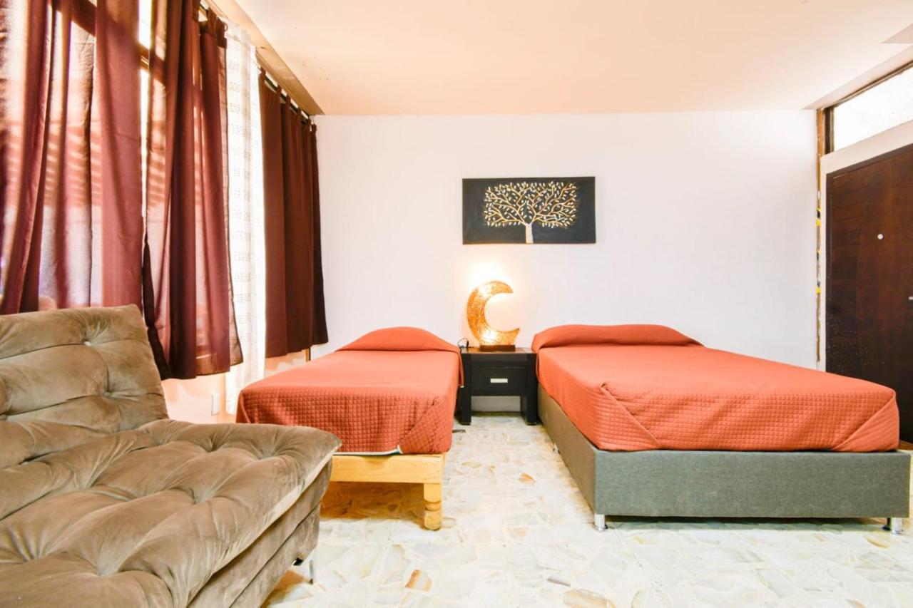 Hostal Premium En Guadalajara Centro Con Alberca Ξενοδοχείο Εξωτερικό φωτογραφία