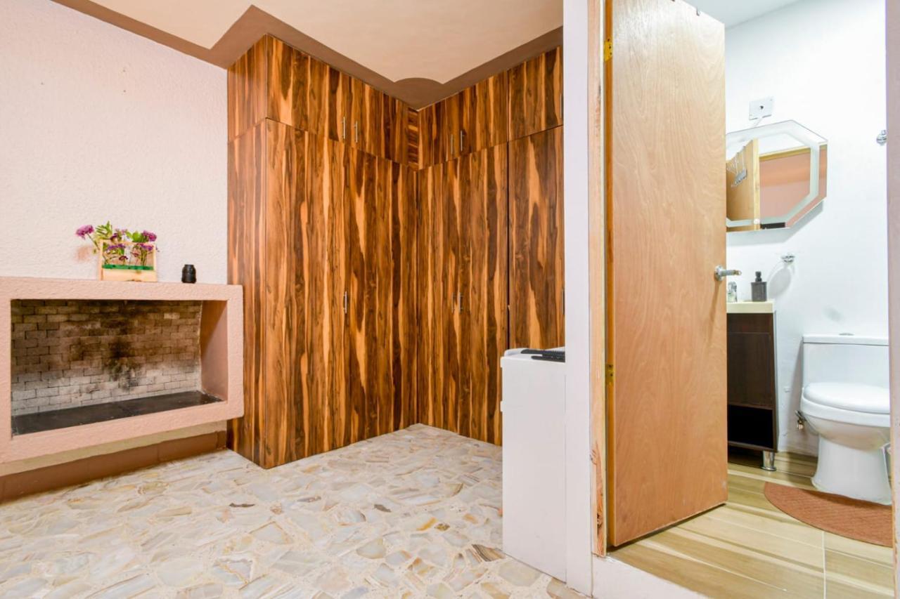 Hostal Vitta Γκουανταλαχάρα Εξωτερικό φωτογραφία