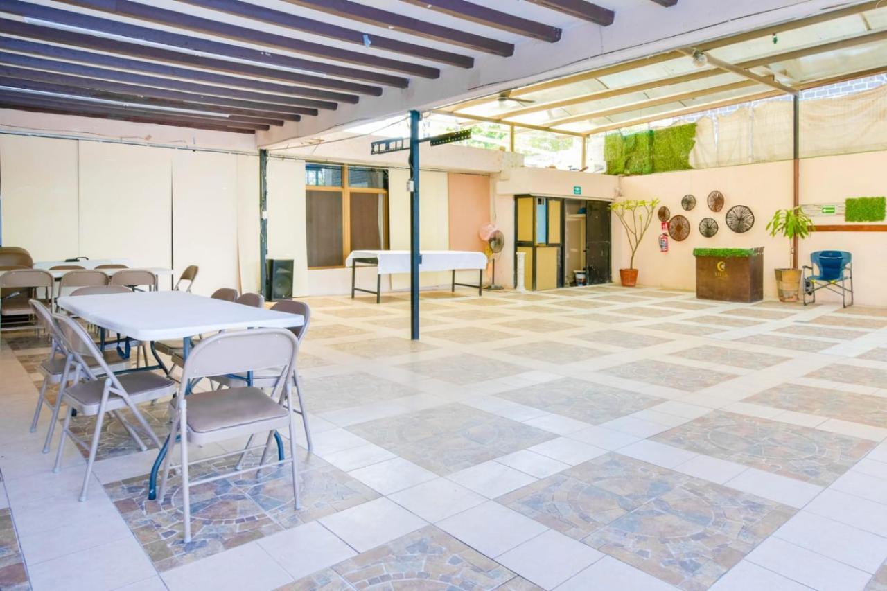 Hostal Premium En Guadalajara Centro Con Alberca Ξενοδοχείο Εξωτερικό φωτογραφία