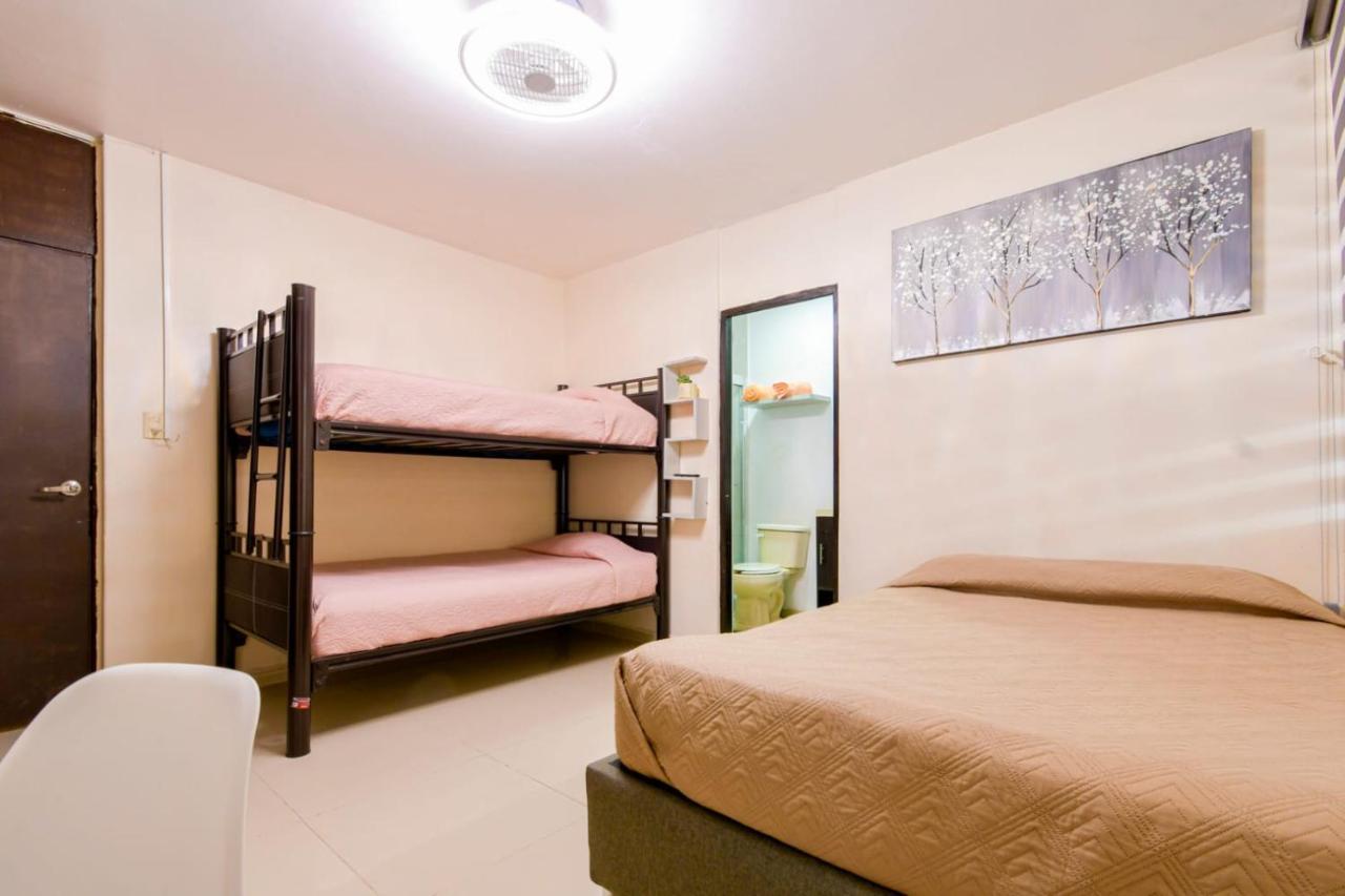 Hostal Vitta Γκουανταλαχάρα Εξωτερικό φωτογραφία