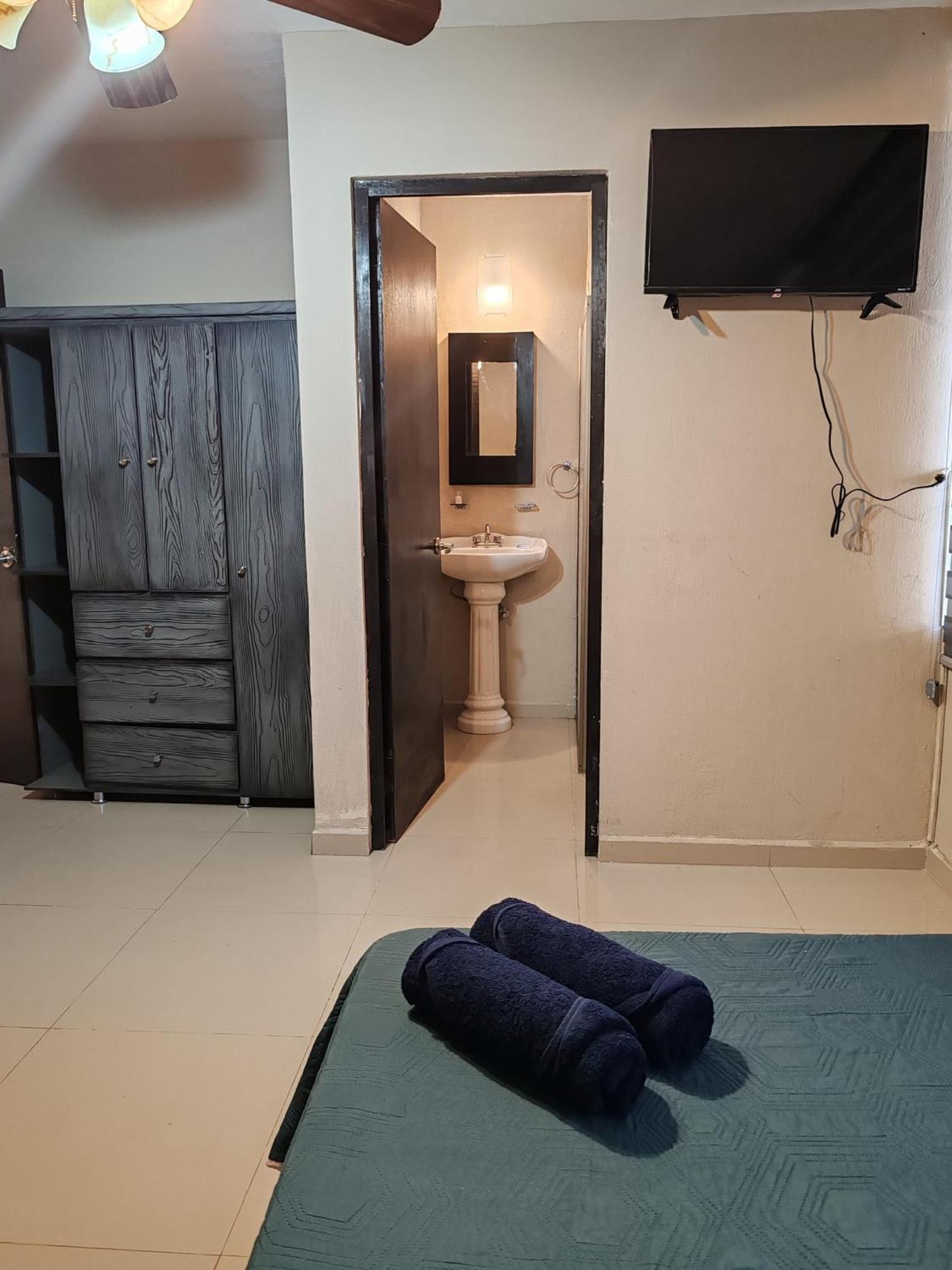 Hostal Vitta Γκουανταλαχάρα Εξωτερικό φωτογραφία
